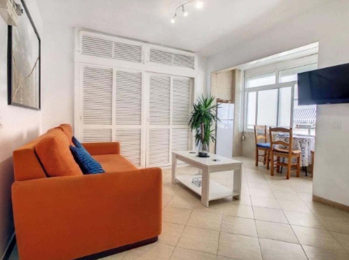 Urban&Vacay! Suite - Torremolinos City Centre Exteriör bild