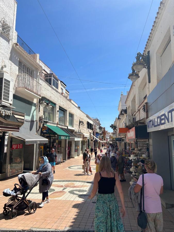 Urban&Vacay! Suite - Torremolinos City Centre Exteriör bild